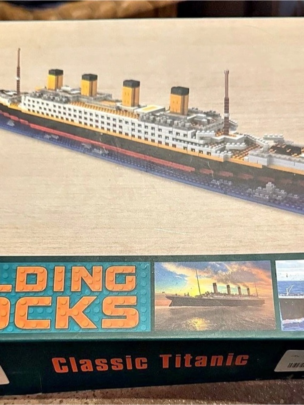 SEASUN Classic Titanic Ship Building Blocks Set